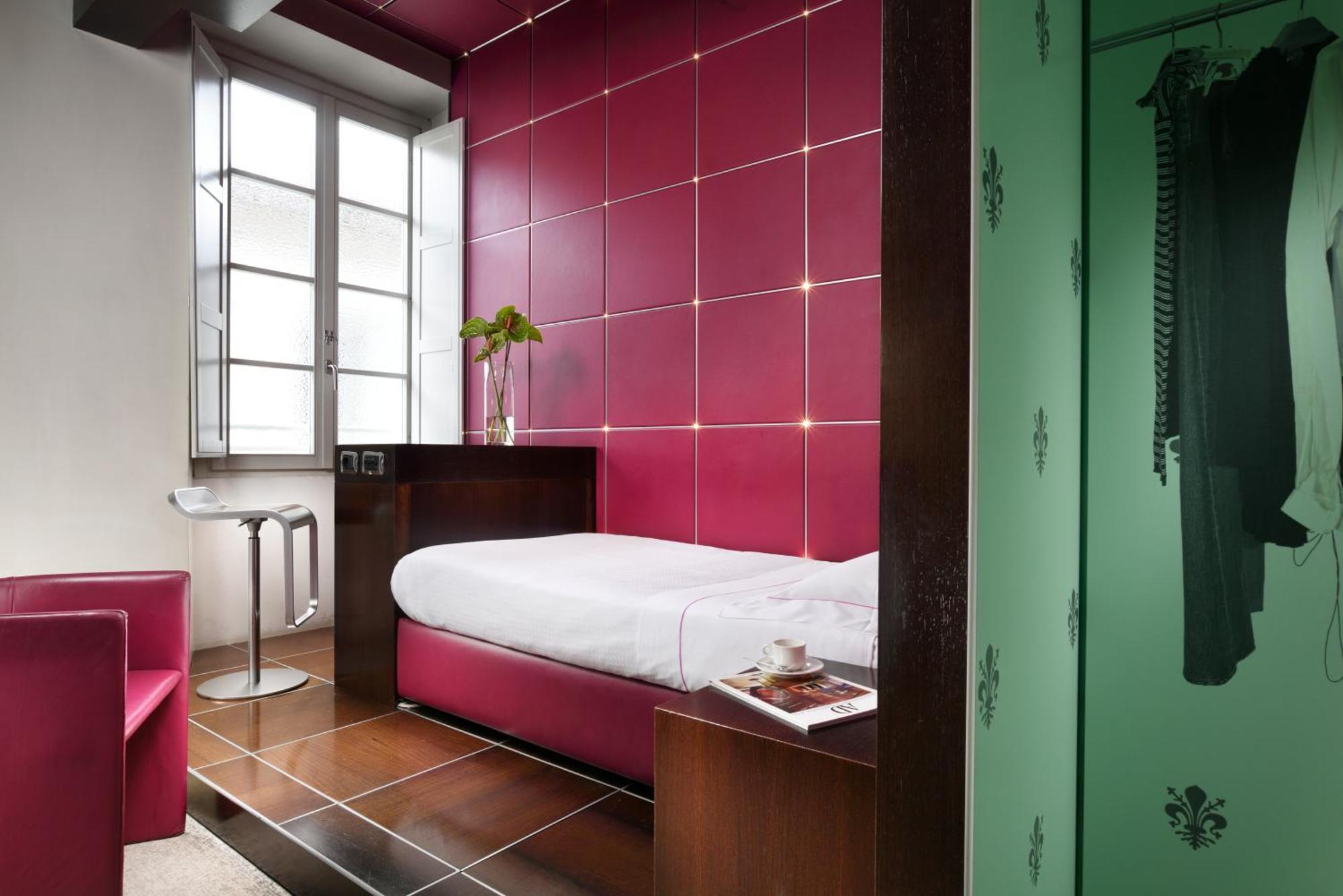 Classic Single Room